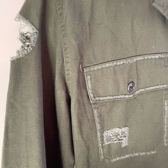NWT Mumu Olive Army Jacket with Skull Graphic NWT - Picture 5 of 13